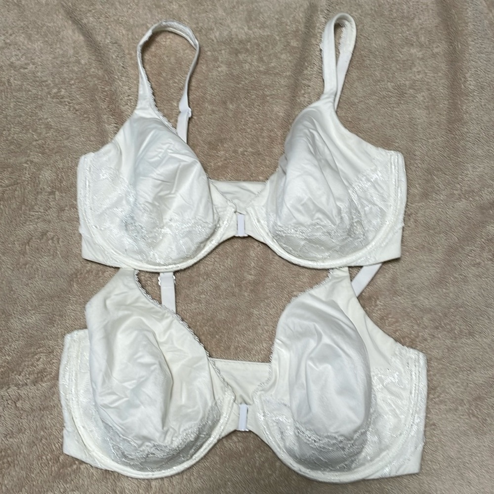 ❤️ BUNDLE of VS Front Close Bras!